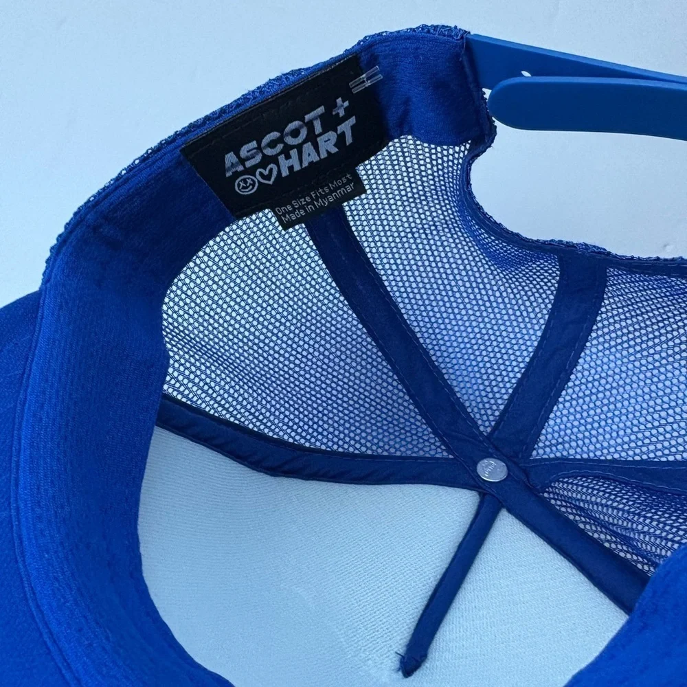 NWOT Ascot & Hart Big Texas Trucker